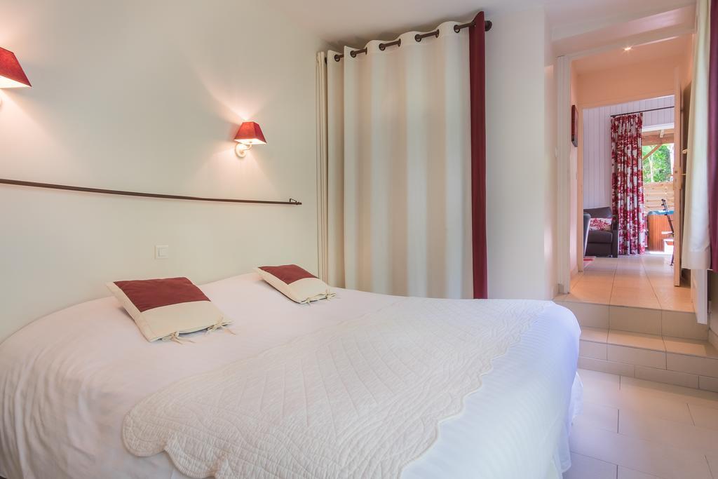 Hotel Manoir Du Parc (Adults Only) Amboise Exterior foto